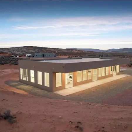 Canyon Oasis Suite With Grand Mesa View Big Water Exterior photo