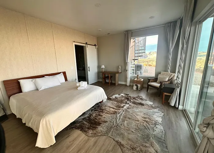 Canyon Oasis Suite With Grand Mesa View